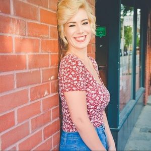 Meet your Posher, Laurel